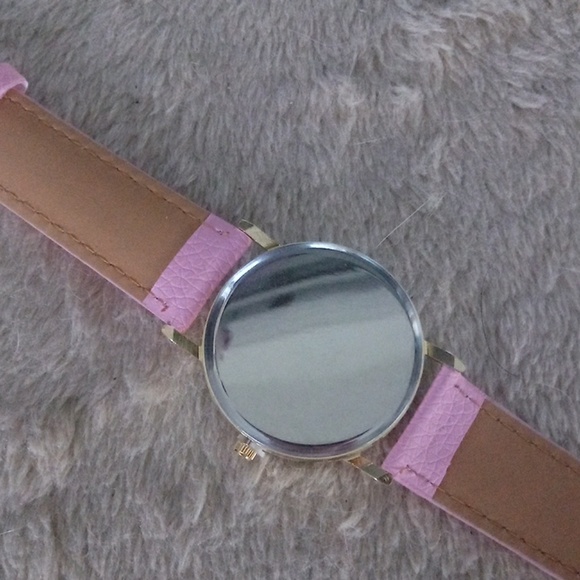 Pink Flamingo Watch NWOT - Picture 3 of 4